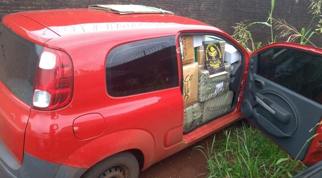 DOF apreende dez veículos com produtos de origem estrangeira que seriam revendidos na cidade de Nova Alvorada do Sul DOF apreende dez veículos com produtos de origem estrangeira que seriam revendidos na cidade de Nova Alvorada do Sul