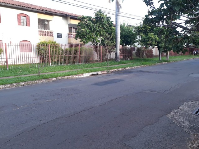 Após pedido de vereador, Prefeitura executa tapa-buraco em ruas do Jardim Panamá