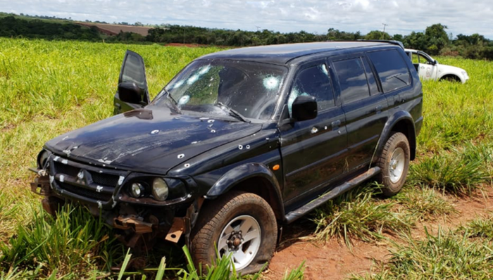 Carro usado em atentado contra ex-segurança de Jorge Rafaat é encontrado abandonado Carro usado em atentado contra ex-segurança de Jorge Rafaat é encontrado abandonado