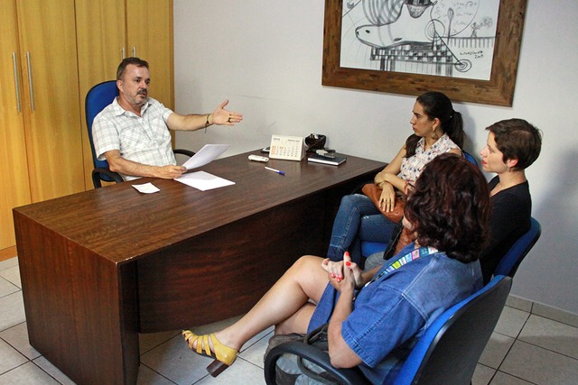 Deputado Vander Loubet se une à luta contra a extinção do Consea Deputado Vander Loubet se une à luta contra a extinção do Consea
