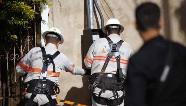 Projeto de lei quer proibir taxa para religação de água ou energia após corte em MS