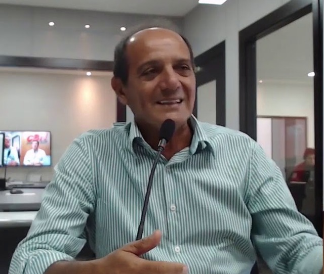 Prefeito entra em “contradição” e admite que município não tem recursos para contrapartida do projeto de suinocultura Prefeito entra em “contradição” e admite que município não tem recursos para contrapartida do projeto de suinocultura