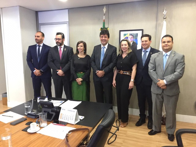 Fábio Trad reúne-se com Ministro Mandetta para discutir Revalida e Saúde Indígena