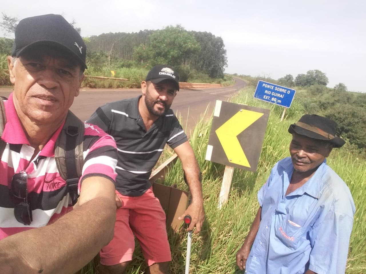 Idoso de 65 anos, mora sozinho embaixo de ponte em rodovia há 16 anos e vive de doações Idoso de 65 anos, mora sozinho embaixo de ponte em rodovia há 16 anos e vive de doações