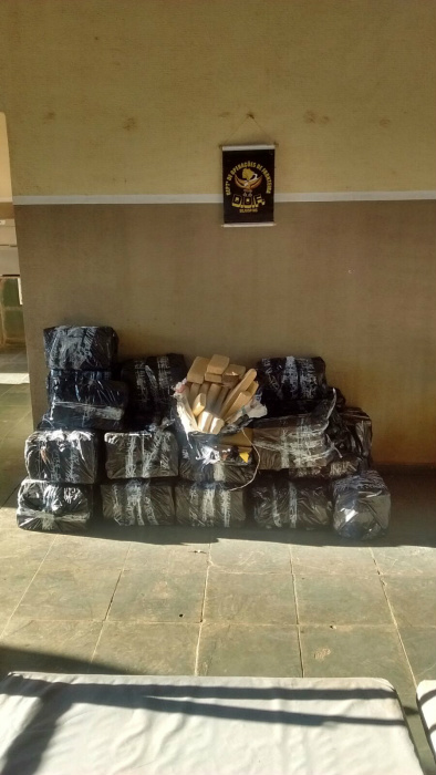 DOF apreende veiculo Roubado com quase meia tonelada de maconha. 500 tabletes de maconha que totalizaram 481 quilos da droga