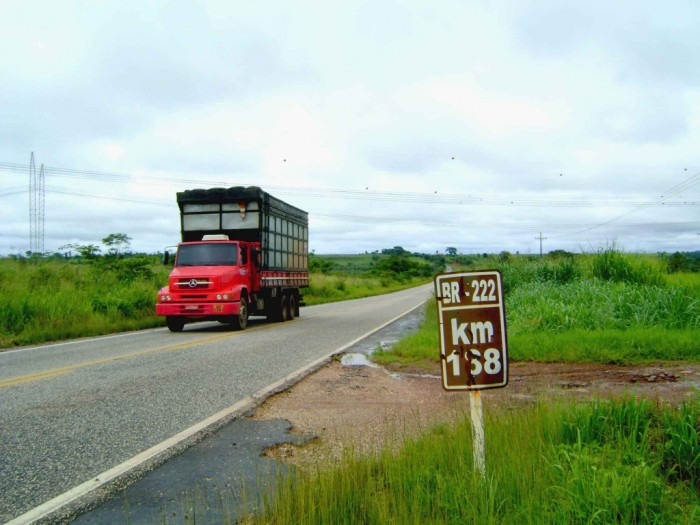 44,7% das rodovias brasileiras apresentam problemas de sinalização 44,7% das rodovias brasileiras apresentam problemas de sinalização