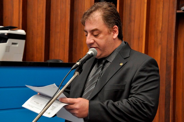 Deputado Neno Razuk faz quatro solicitações durante sessão desta quinta-feira
