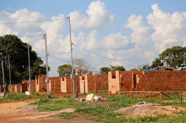 ONG não comparece para explicar sumiço de R$ 1 milhão em construções de casas ONG não comparece para explicar sumiço de R$ 1 milhão em construções de casas