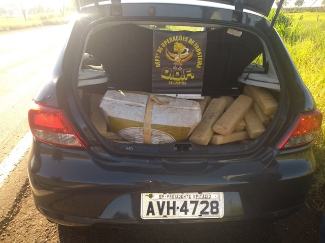Mais um veículo roubado e carregado com droga foi recuperado pelo DOF em Nova Alvora do Sul