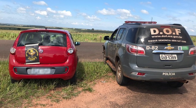 Veículo conduzido por adolescente e carregado com quase 400 quilos de droga foi apreendido pelo DOF em Amambai Veículo conduzido por adolescente e carregado com quase 400 quilos de droga foi apreendido pelo DOF em Amambai