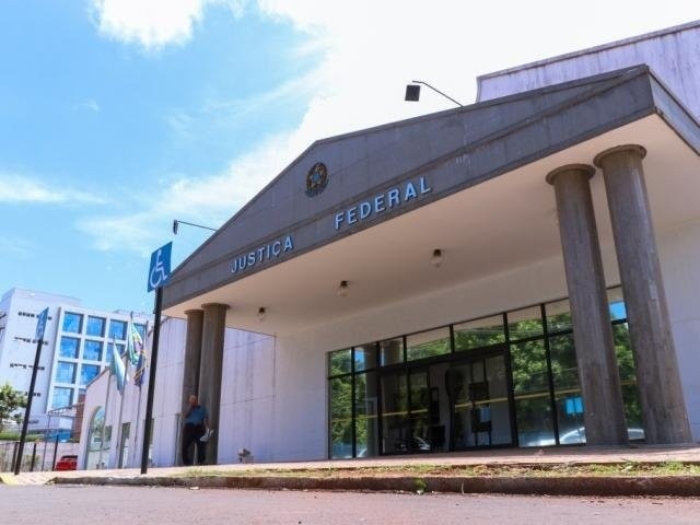 Decisão da 3ª Vara Federal rejeita competência da Justiça Eleitoral em denúncia contra ex-governador. (Foto: Arquivo)