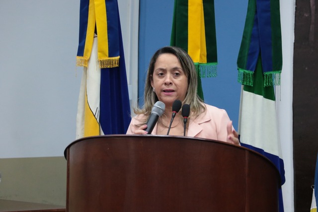 Vereadora Lia Nogueira registra BO e diz ser vítima de atentado Vereadora Lia Nogueira registra BO e diz ser vítima de atentado