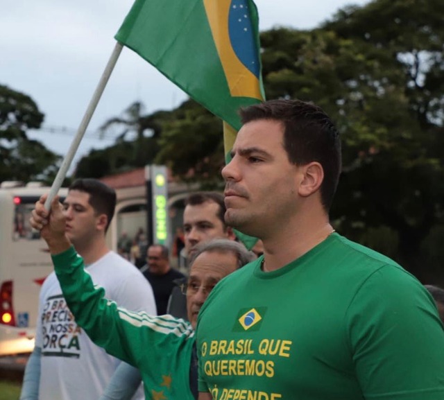 “Estamos cansados da ‘velha política’ e dos obstáculos criados no governo do Bolsonaro”, diz Capitão sobre ato de manifestação