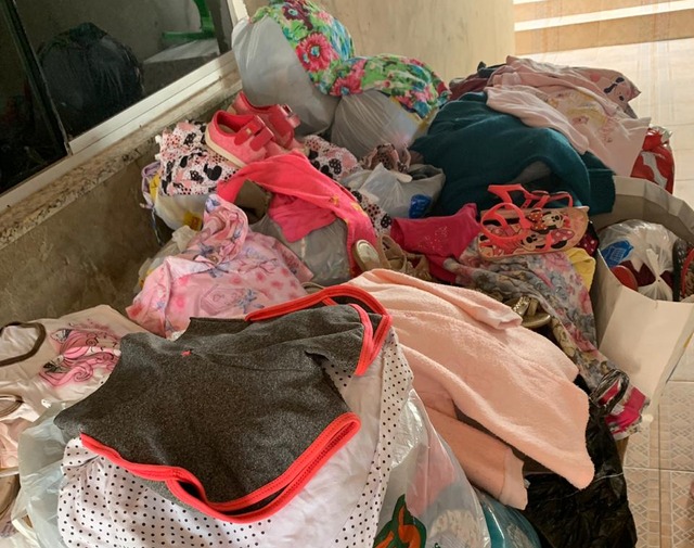 Em um mês, campanha arrecada centenas de roupas infantis para projeto social Em um mês, campanha arrecada centenas de roupas infantis para projeto social