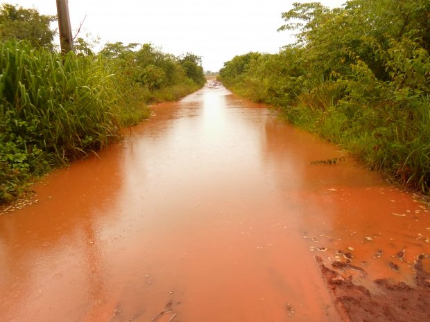 Nova Alvorada do Sul decretou estado de emergência Estrada do Assentamento Bebedouro durante as chuvas do dia 28 e 29 fevereiro