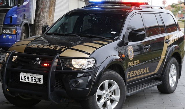 Operação Nota Fria: Policia Federal cumpre 4 mandados de prisão e 8 de busca Operação Nota Fria: Policia Federal cumpre 4 mandados de prisão e 8 de busca