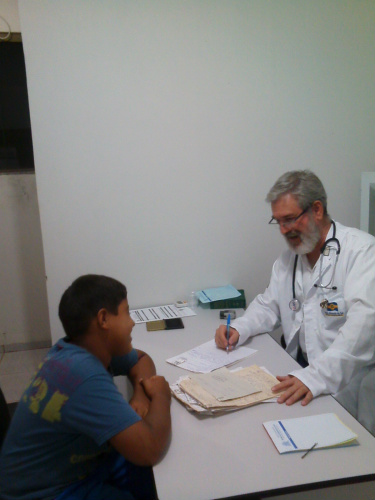 Nova Alvorada do Sul PANA NÃO TINHA AGORA TEM O médico responsável é o Dr. Guilherme Mendes Heimbach Neto, juntamente com a enfermeira Catia Daiane e equipe técnica