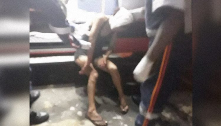 Esposa desmaia ao ser espancada com pauladas na frente dos filhos