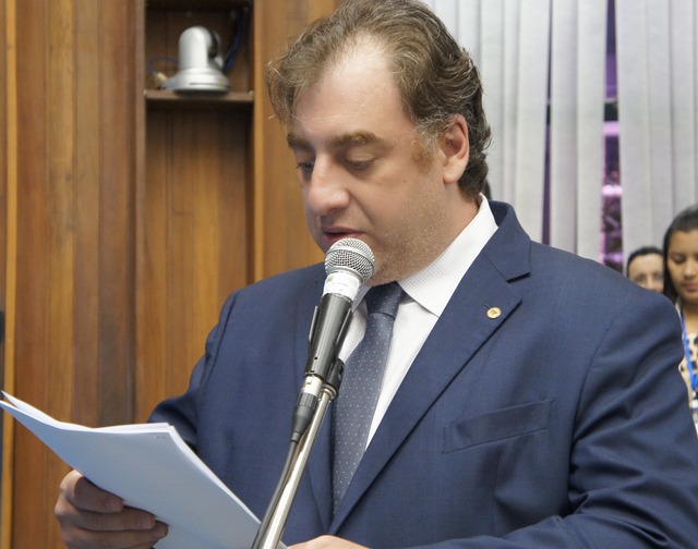 Deputado Neno Razuk pede melhorias nas áreas de infraestrutura e educação para três municípios Deputado Neno Razuk pede melhorias nas áreas de infraestrutura e educação para três municípios