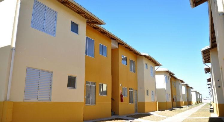 Apesar de irregular, venda de casas populares é comum na capital: 'Quem comprar vai cair numa cilada' Apesar de irregular, venda de casas populares é comum na capital: 'Quem comprar vai cair numa cilada'