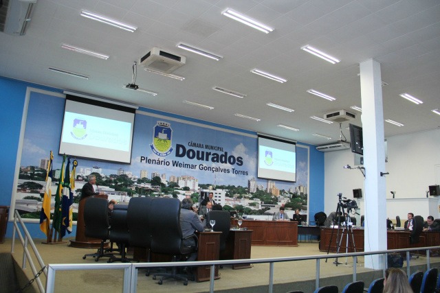 Tribunal nega liminar na área criminal e mantém vereadores afastados