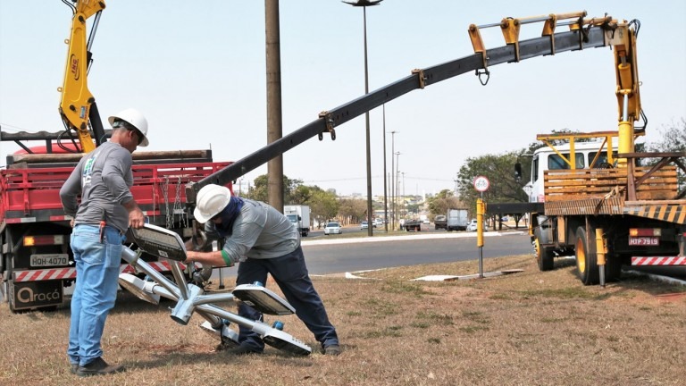 Prefeitura já instalou mais de 5,1 mil lâmpadas de LED em avenidas nas saídas da Capital