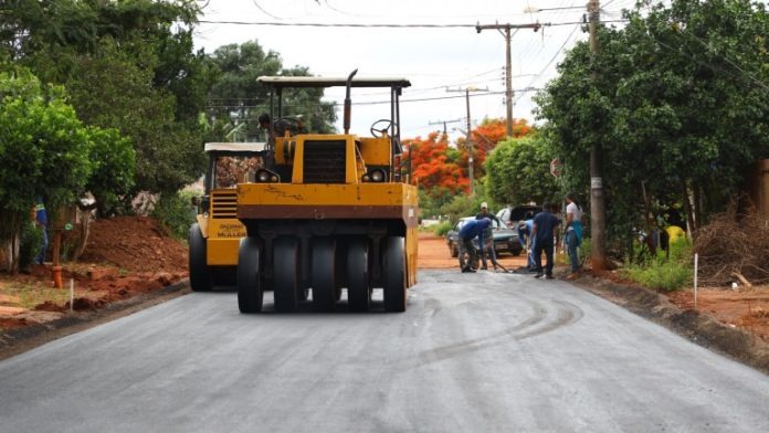 Câmara aprova R$ 30 milhões para asfaltar bairros e moradores celebram