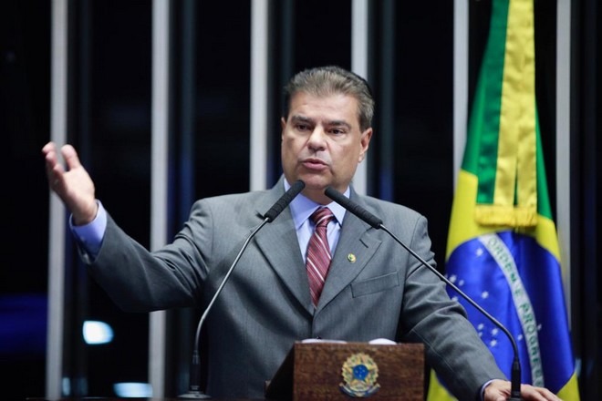 Senador Nelsinho Trad emite nota de repudio ao ser citado em reportagem sobre a Operação Omertà