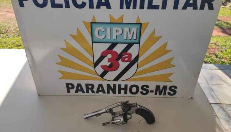 Aluno é flagrado com arma em escola e afirma que iria ‘acertas contas’