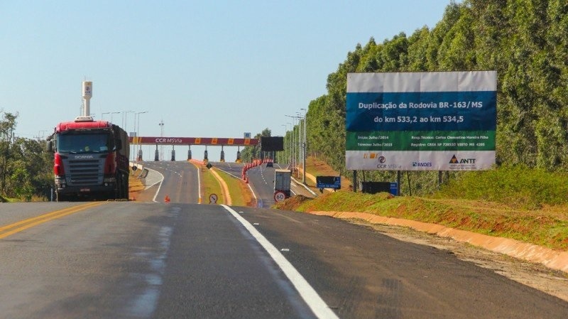 Concessão será suspensa para nova licitação da BR-163, diz ministro Concessão será suspensa para nova licitação da BR-163, diz ministro