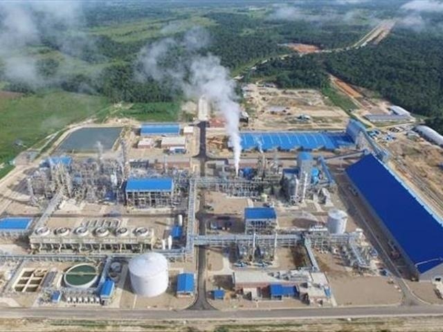 Bolívia suspende fornecimento de ureia em pleno plantio da safra em MS Ureia sai do polo boliviano de trem e chega até Puerto Suarez na fronteira com MS (Foto: Agência EFE)