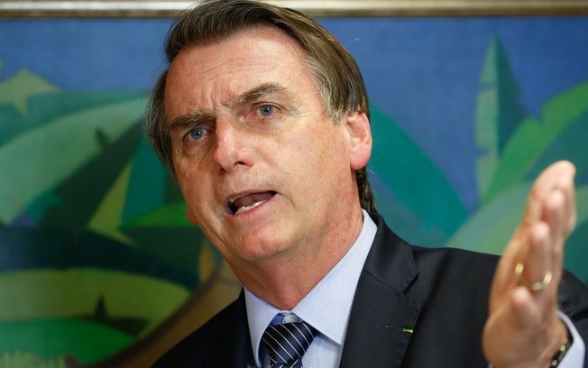 Bolsonaro diz que tendência é a de vetar Fundo Eleitoral Bolsonaro diz que tendência é a de vetar Fundo Eleitoral