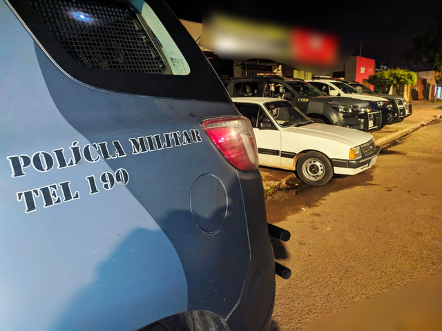 Polícia recupera Chevette de idoso horas depois de veículo ser roubado, em Campo Grande (MS). — Foto: Batalhão do Choque/Divulgação
