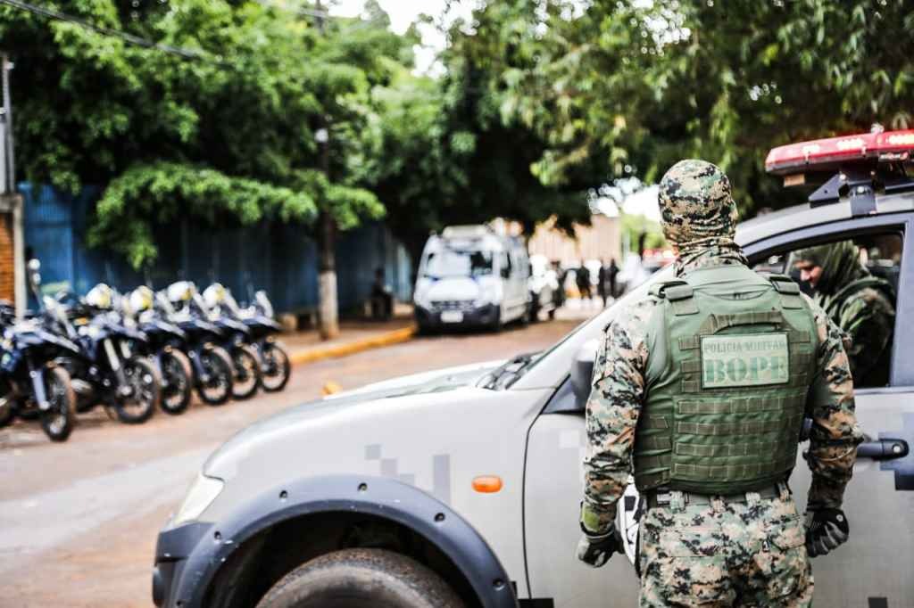 Operação Praetorium Minati cumpre mandados contra PCC na Máxima Até helicóptero é usado na operação (Henrique Arakaki, Midiamax)