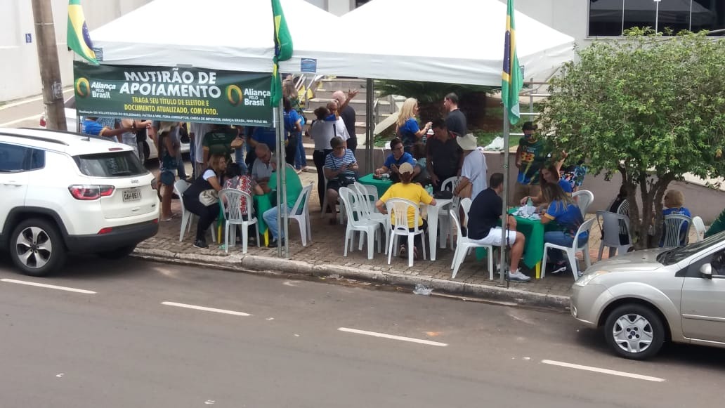 QG Voluntários do Bolsonaro - a prova viva do poder de um povo unido por seu país QG Voluntários do Bolsonaro - a prova viva do poder de um povo unido por seu país