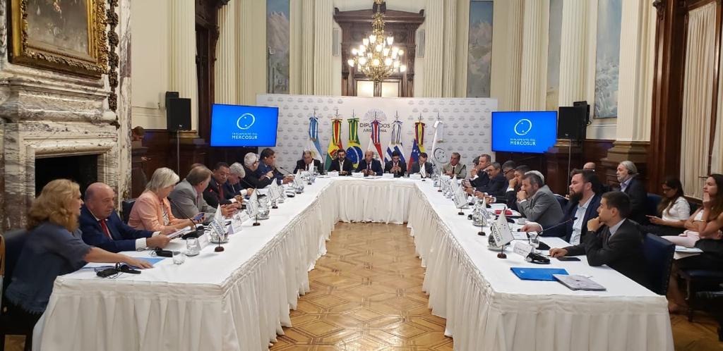 Senador Nelsinho Trad assume presidência da delegação brasileira no Parlasul Senador Nelsinho Trad assume presidência da delegação brasileira no Parlasul