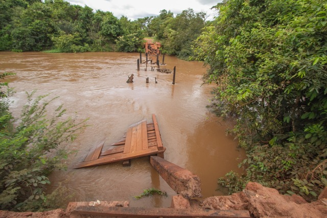 Prefeitura vai recuperar vias, reformar e construir pontes na zona rural Prefeitura vai recuperar vias, reformar e construir pontes na zona rural