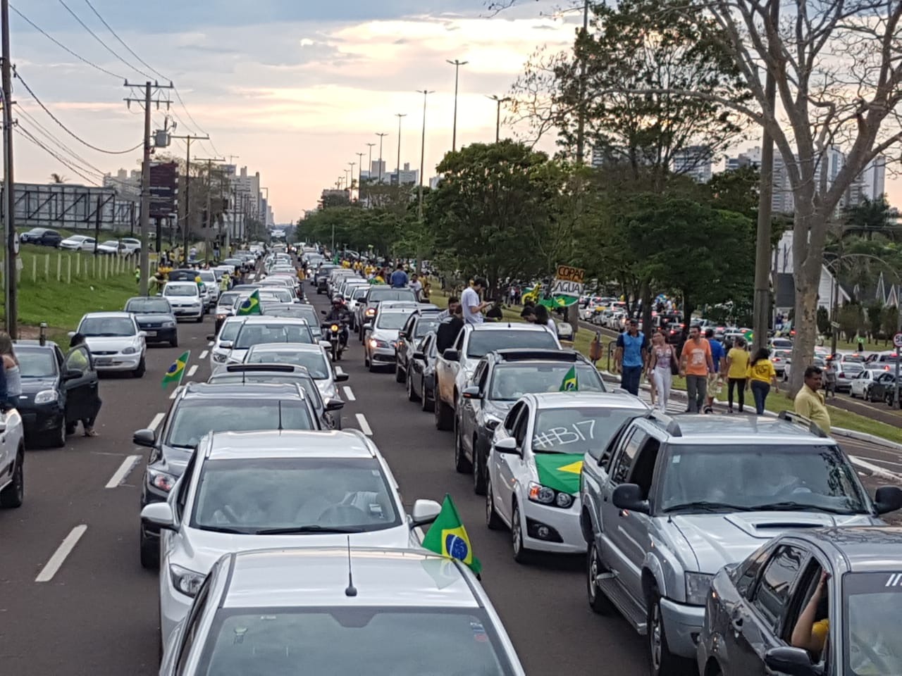 MPF e MPMS recomendam ao estado de MS e ao município de Campo Grande a fiscalização de carreatas MPF e MPMS recomendam ao estado de MS e ao município de Campo Grande a fiscalização de carreatas