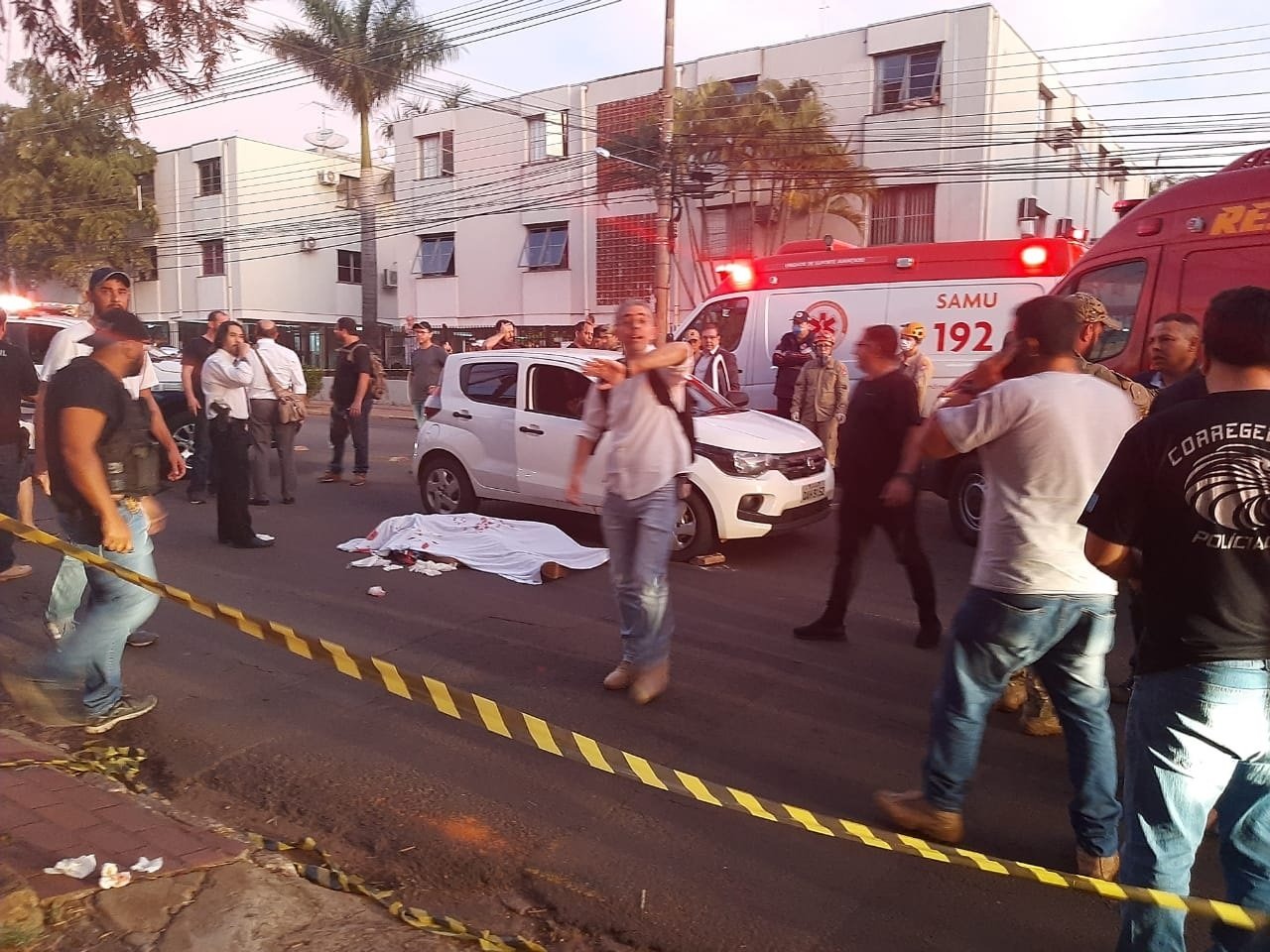 AGORA: Dois policiais são mortos durante fuga de preso no Centro de Campo Grande