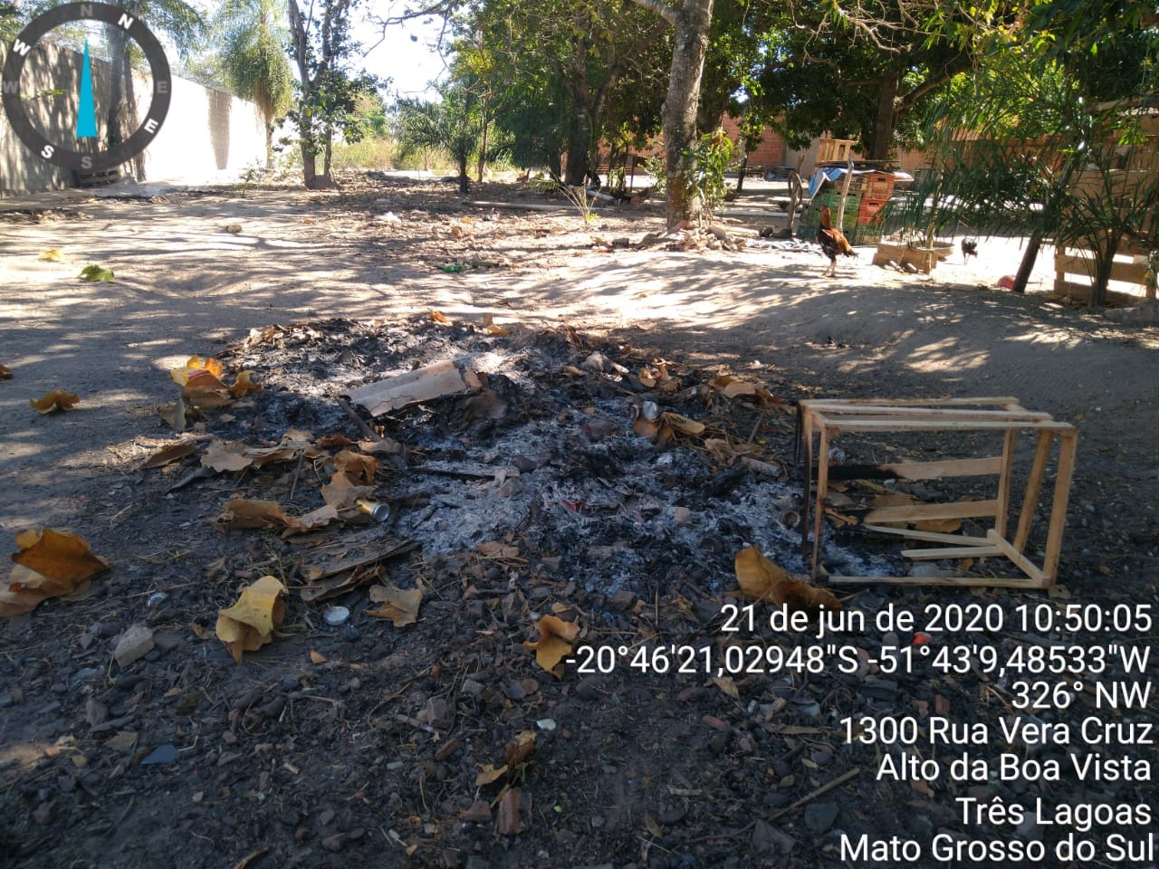 Polícia Militar Ambiental autua infrator em R$ 5 mil por incendiar resíduos em terreno baldio Polícia Militar Ambiental autua infrator em R$ 5 mil por incendiar resíduos em terreno baldio