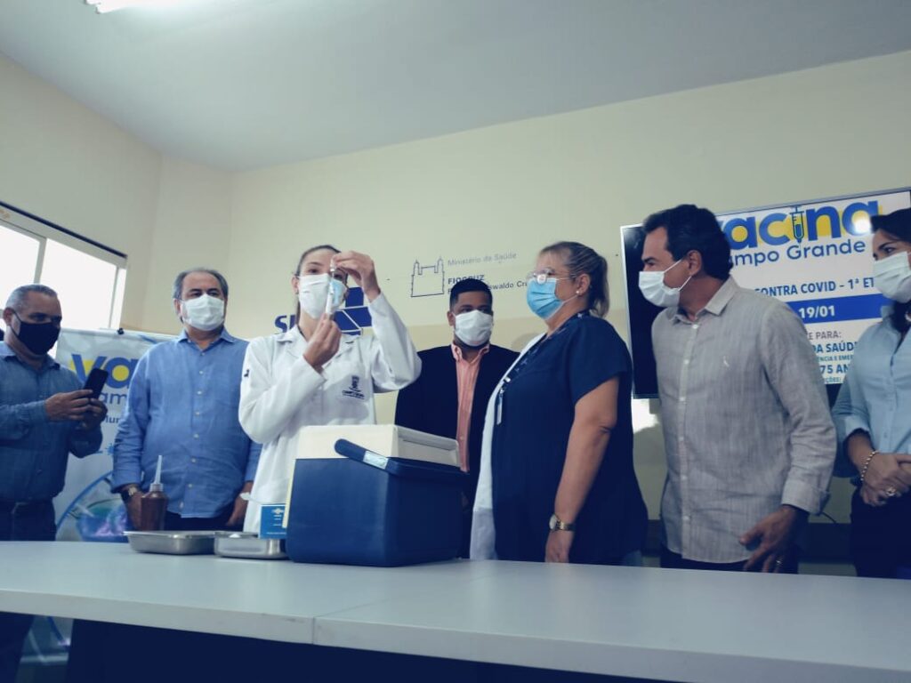 Professor Riverton participa de lançamento da campanha de vacinação contra Covid-19 em Campo Grande