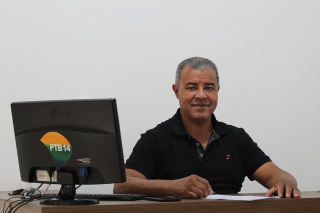 Com o eleitor clamando por mudanças, Delegado Elias inova, e da esperança aos Sulnovaalvoradenses Com o eleitor clamando por mudanças, Delegado Elias inova, e da esperança aos Sulnovaalvoradenses