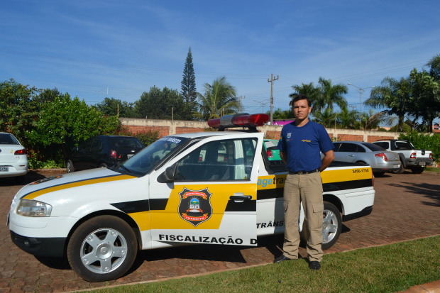 Agetran intensifica fiscalização em Nova Alvorada do Sul Agente de Transito Paulo Cezar;/ Foto Ronaldo Bueno