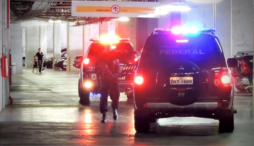 PF deflagra a Operação Overweight para combater o tráfico internacional de drogas em São Paulo PF deflagra a Operação Overweight para combater o tráfico internacional de drogas em São Paulo