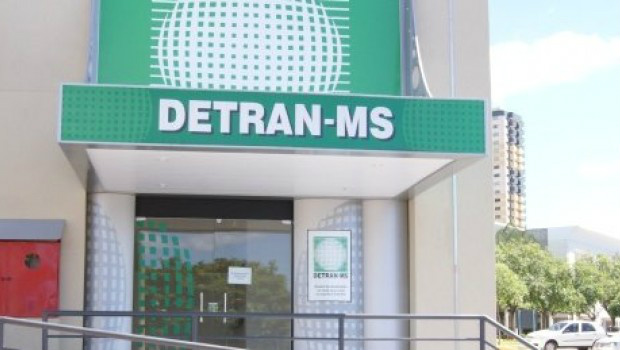 O Departamento Estadual de Trânsito de Mato Grosso do Sul (Detran-MS) vai revogar a vistoria, para fins de licenciamento, dos veículos com mais de cinco anos de fabricação. 