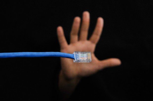 Audiência conjunta CI/CMA/CCT em 3 de maio: à mesa (E/D) o vice-presidente da CCT, senador Hélio José (PMDB-DF), o presidente da CCT, senador Lasier Martins (PDT-RS), e o presidente da CI, senador Garibaldi Alves Filho (PMDB-RN). À tribuna, diretor-executivo do SindiTelebrasil, Carlos Duprat.;/ Roque de Sá/Agência Senado