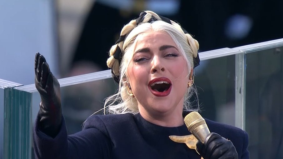 Após fazer oposição a Trump, Lady Gaga canta hino na posse de Joe Biden Após fazer oposição a Trump, Lady Gaga canta hino na posse de Joe Biden
