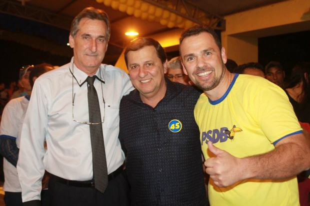 Maurílio Zandoná pré-candidato a vice prefeito (PEN), Sergio de Paula Chefe da Casa Civil e o Pré-candidato a reeleição Juvenal Neto (PSDB).:/ foto Juciley Magahães